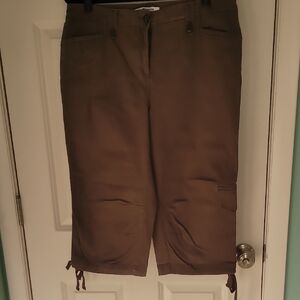 Croft & Barrow Brown Capris